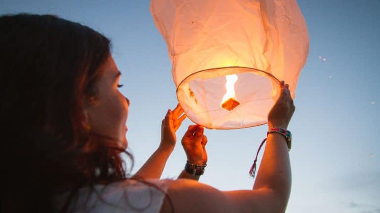 Les secrets de l’EziLight Ambiant M : quand votre ambiance s’illumine au rythme de vos soirées